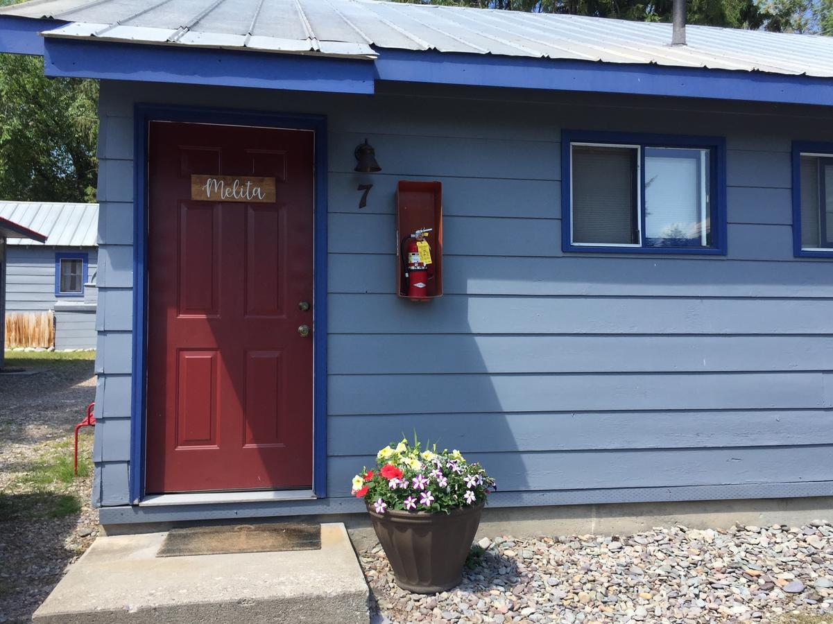 Flathead Lake Resort Woods Bay Екстериор снимка